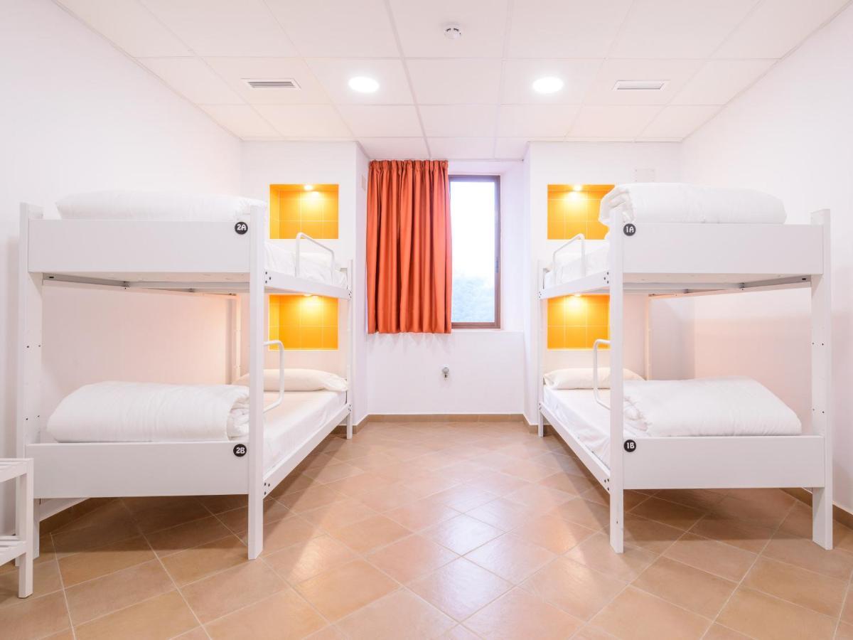 Benarraba Hostel Εξωτερικό φωτογραφία