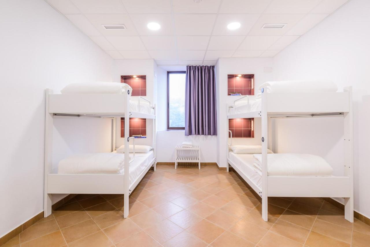 Benarraba Hostel Εξωτερικό φωτογραφία
